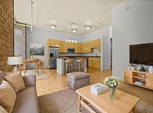 290 Market St #312, Minneapolis, MN 55405