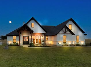 129 Cedar Mountain Dr, Weatherford, TX 76085