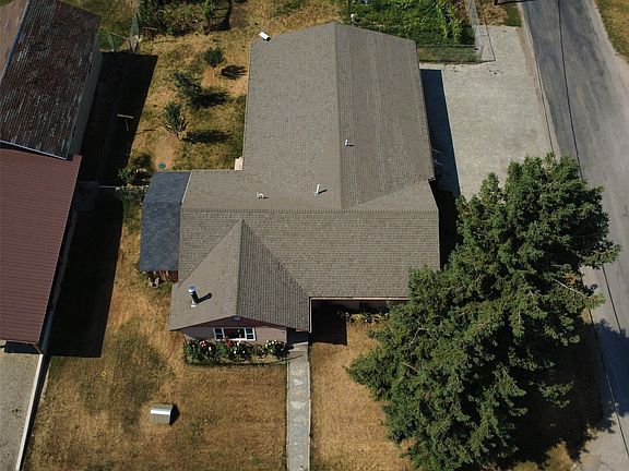 3rd image of 22 Conifer Rd