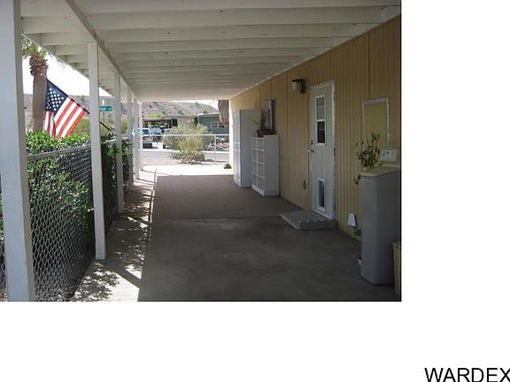 3rd image of 3058 N William Dr