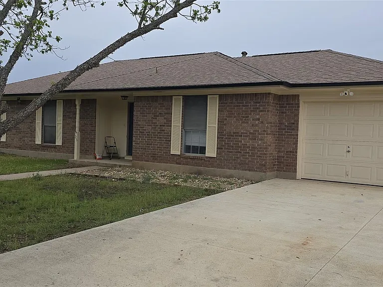 125 Kelly Ln — Photo 2