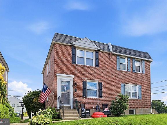 2nd image of 951 Bryan St