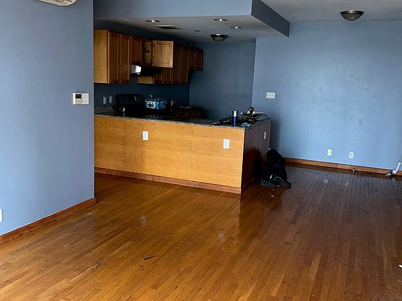 4th image of 615 E 138th St APT 3B