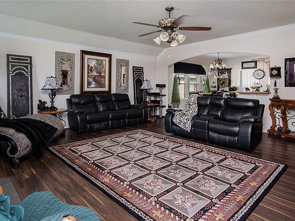 5th image of 729 Blue Marlin Dr