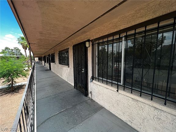 3rd image of 3720 Royal Crest St APT 14