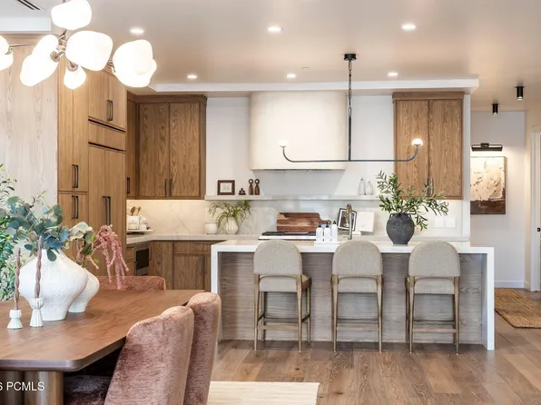 7371 S Canyon Centre Pkwy #210, Cottonwood Heights, UT 84121