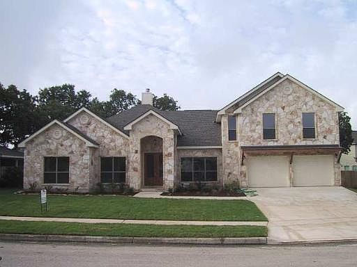 1st image of 129 OAK KNOLL DR