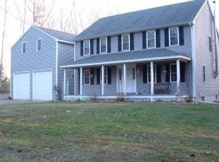 11 Perry Rd, Deerfield, NH 03037
