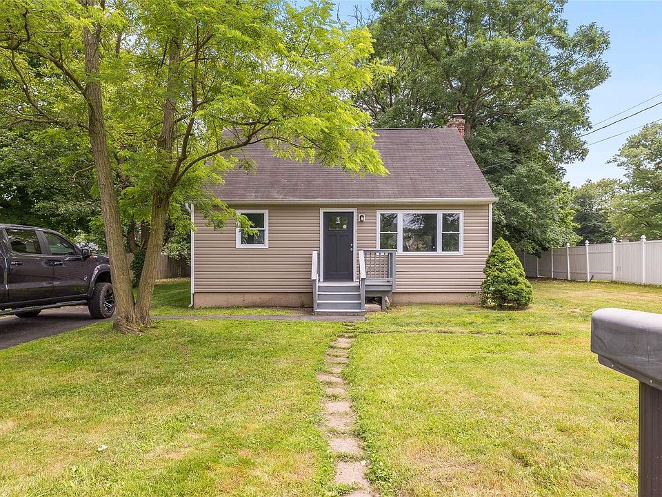 1st image of 61 Lake Drive