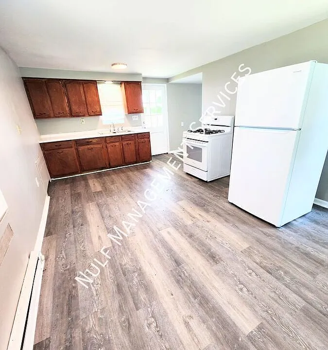 127 Constitution Cir