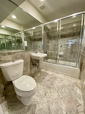 Rented by City Connections Realty | media 8