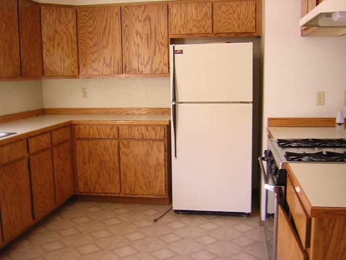 2nd image of 681 Humboldt St