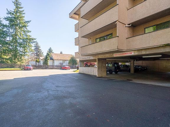 4th image of 550 Bradley St #416