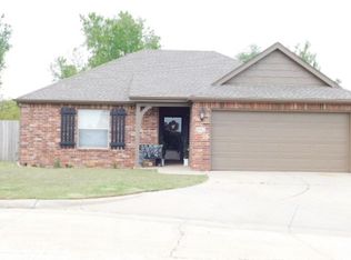 802 E Lauren Ln, Stillwater, OK 74075