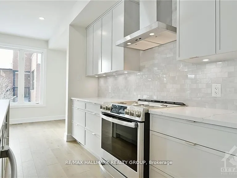 484 Woodland Ave — Photo 16