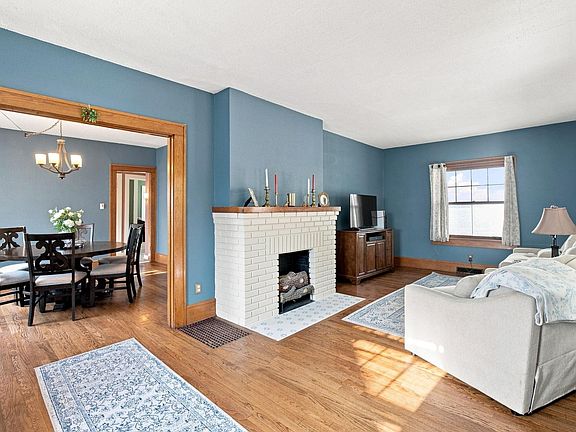 5th image of 3325 E Chatfield Pl