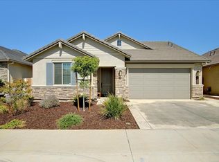 1437 Sunridge Ct, Hollister, CA 95023