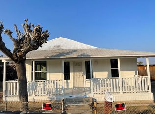 106 Buena Vista Pl, Taft, CA