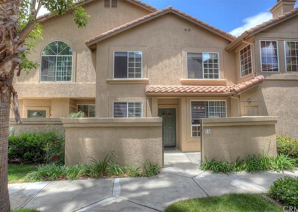 1st image of 14 Headland Pl