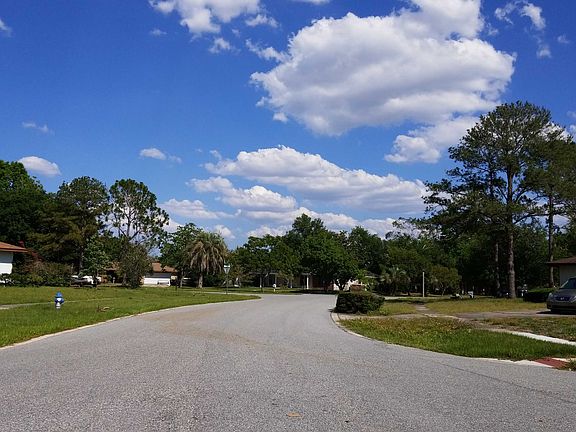 5th image of 6819 Sugarbush Dr