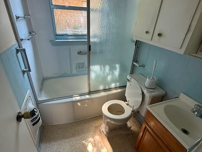 3214 Avenue T — Photo 7