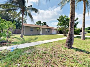 7476 Thatcher Ave, Lake Worth, FL 33462