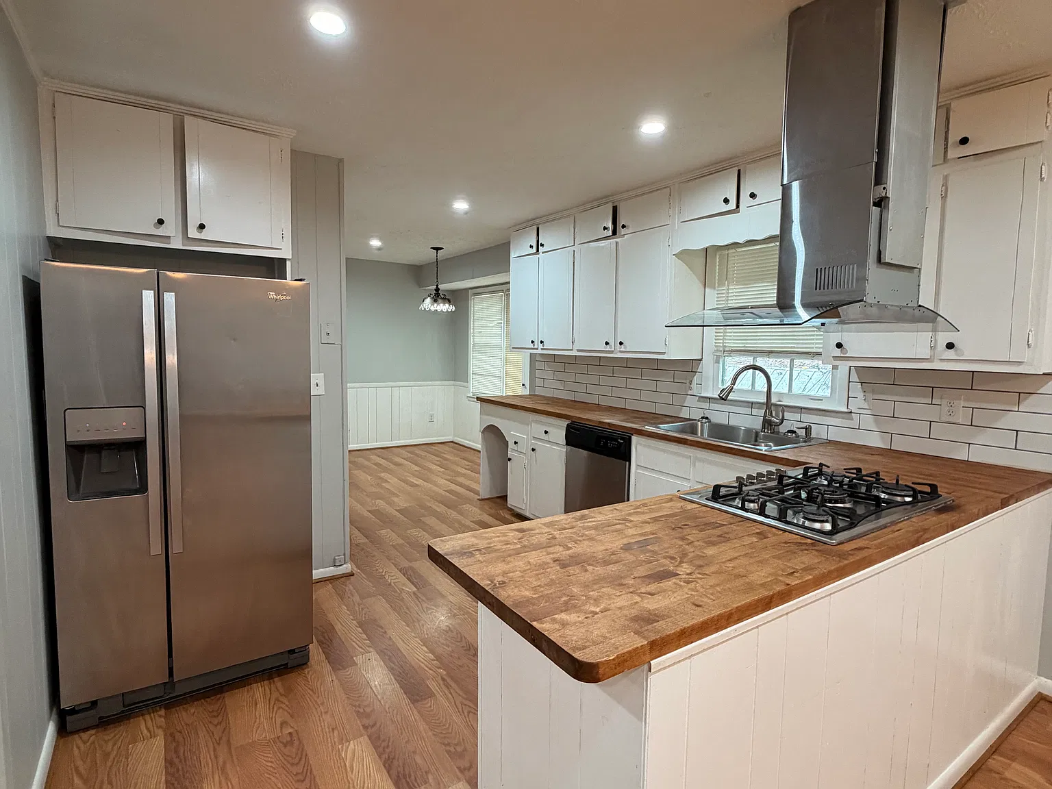 3 bed, 1596 sqft, $1,950 — Photo 2