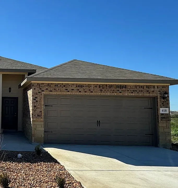 418 Emma Dr