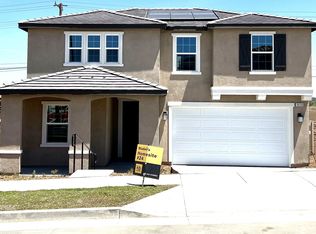 9630 Honeyberry Ln, Riverside, CA 92508