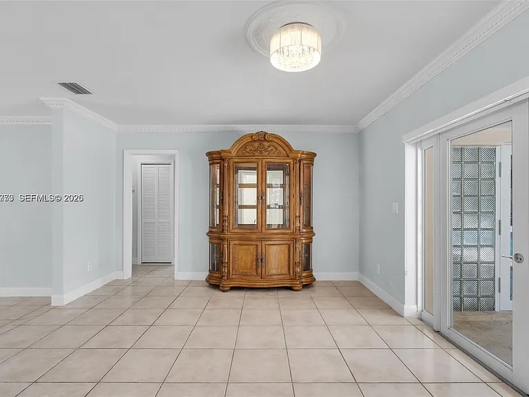 18370 SW 212th St — Photo 16