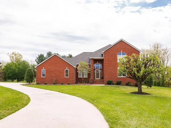 132 Whites Point Dr, Cookeville, TN 38506