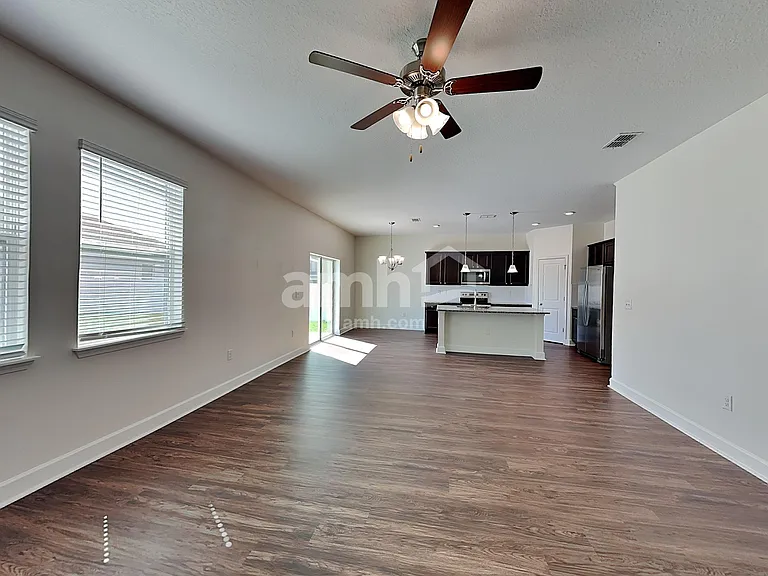 4540 Reisswood Loop — Photo 5