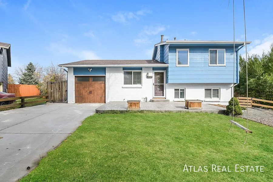 Coming Soon! Charming 3bd/2ba Home on a Quiet Cul-de-Sac in Central Aurora — Photo 1