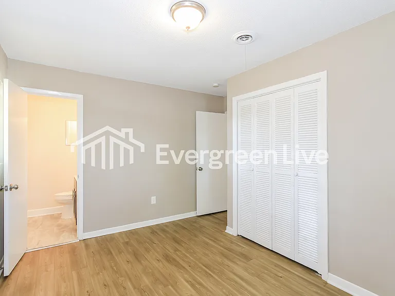 2030 Rosier Rd — Photo 9