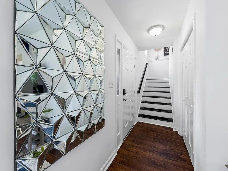 7903 Impala Ln — Photo 19