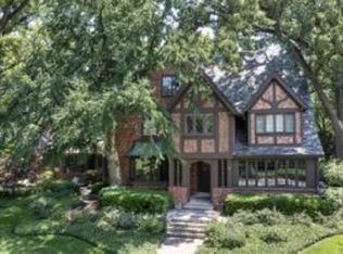 220 Woodstock Ave, Kenilworth, IL 60043