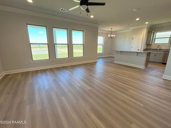 2nd image of 305 Afterglow Ln