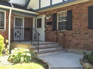 173 Doxbury Ln, Suffern, NY 10901