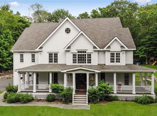 174 Chestnut Ridge Rd, Bethel, CT 06801