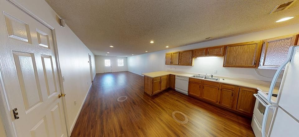 1st image of 801 N Taft St