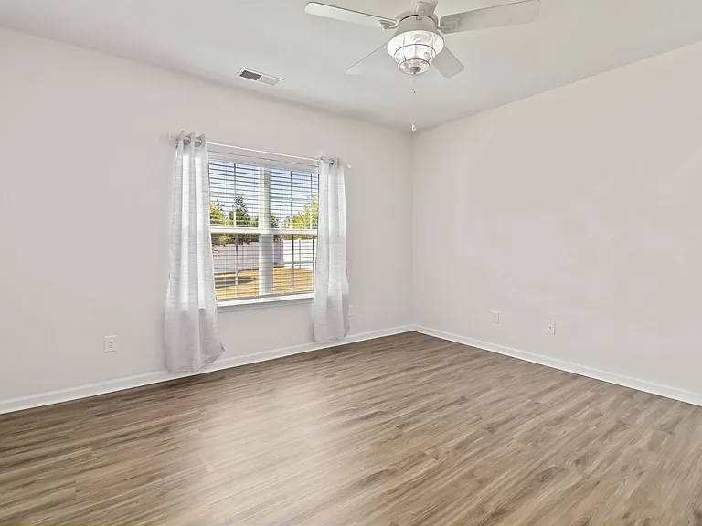 1016 Loggerhead Dr — Photo 25