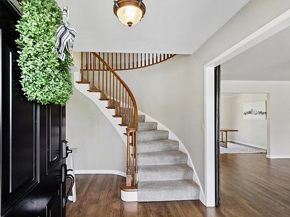 3rd image of 4921 Olive Oak Way