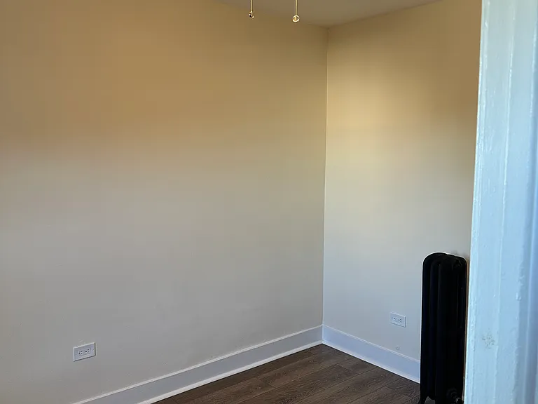 2290 Elmwood Ave #13 — Photo 9