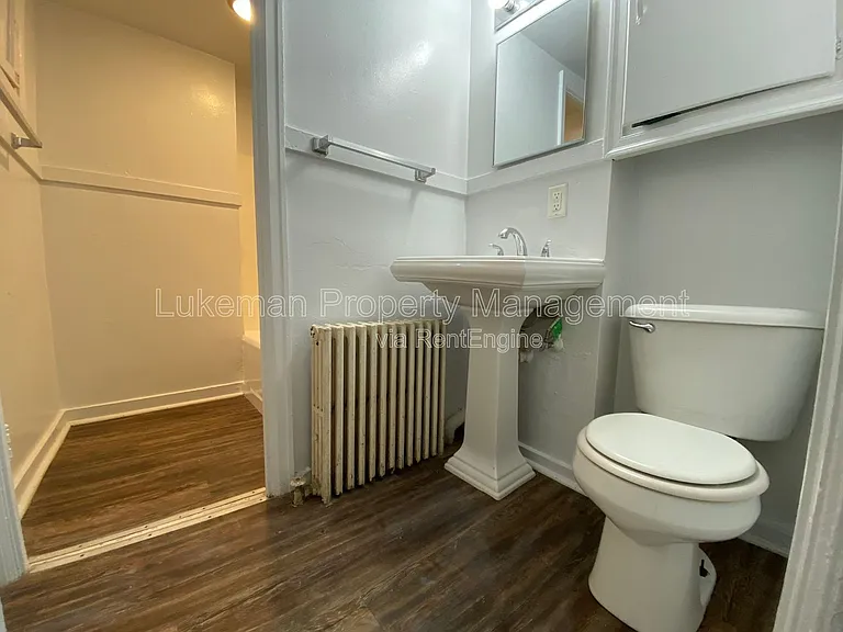 417 Oak St #1 — Photo 6
