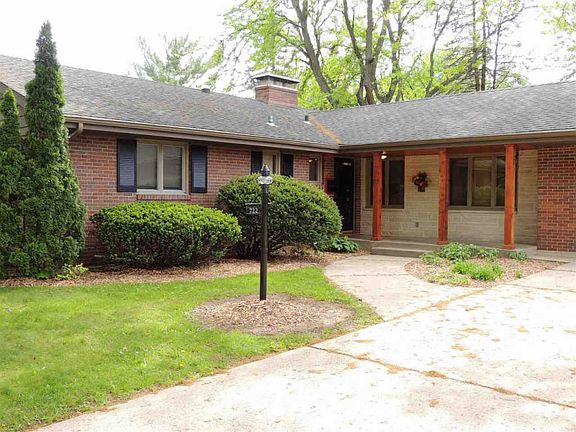 2nd image of 722 Tamarack Ln