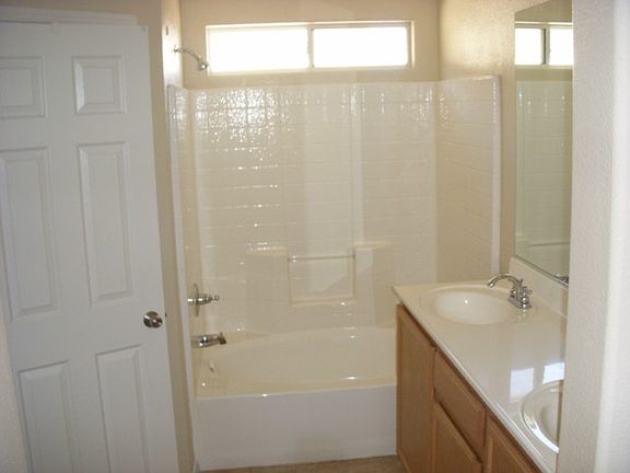 3rd image of 5082 Norburn Dr