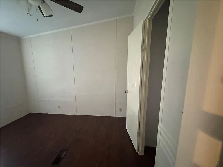 16415 Tamra Ct — Photo 34