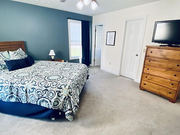 5th image of 285 Silver Leaf Dr