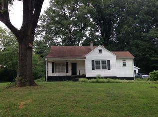 27 Greentree St, Collinsville, VA 24078