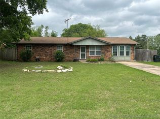 401 Creek Dr, Okmulgee, OK 74447